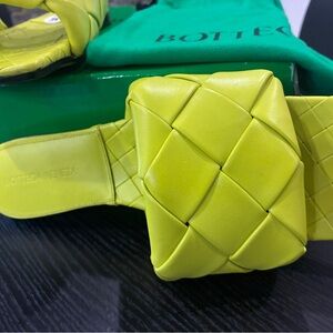 Bottega Veneta woven flat slides  -  kiwi (yellow-green) - NEVER worn